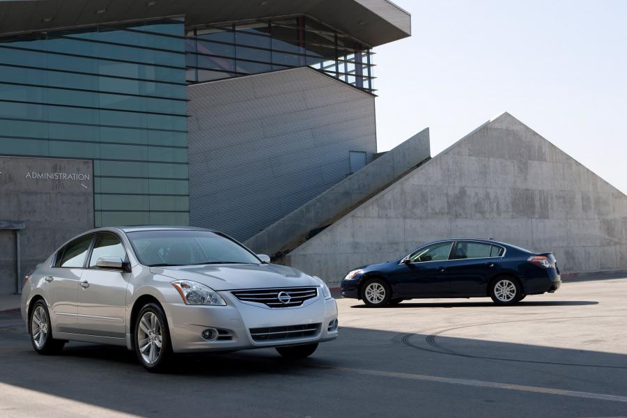  Nissan Altima 2010 года  (фото 50 из 53)